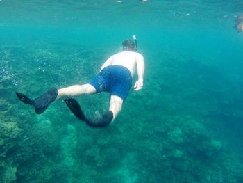 Man snorkeling undersea