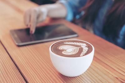 Coffee cup on table