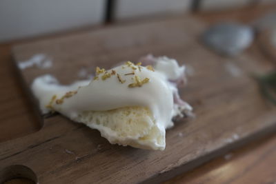 Close-up of bread on cutting board