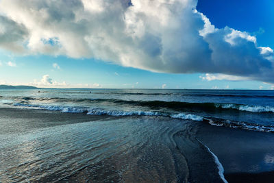 Scenic view of sea against sky in the morning