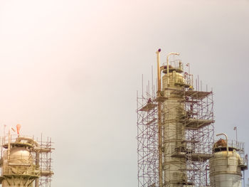 Pipe line and column tower in petrochemical plant normal