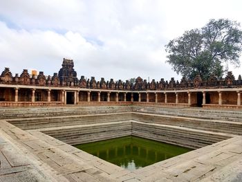 Calm hindu temple pond