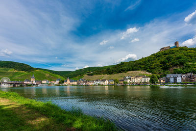 Landshut castle is located above the old town of bernkastel-kues, germany.