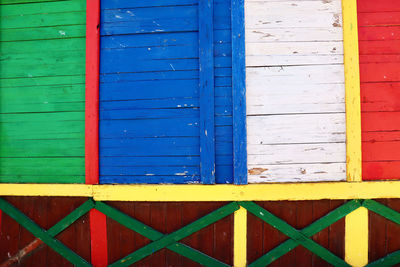 Multicolor hut