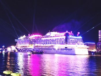 cruise ship