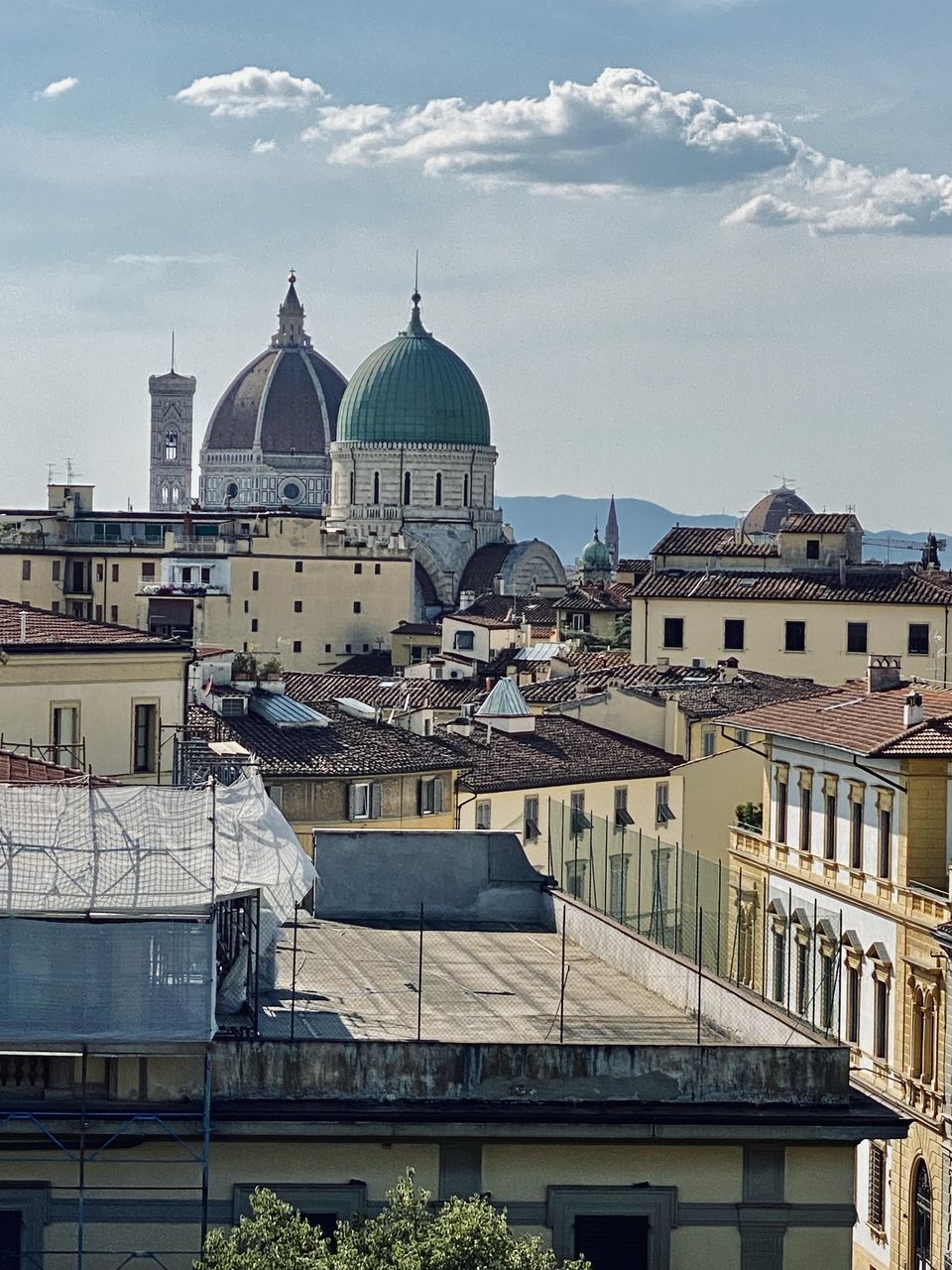 VIEW OF BUILDINGS AGAINST SKY