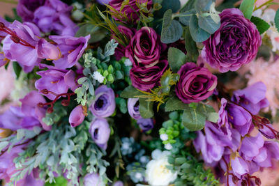 Close-up of pink rose bouquet