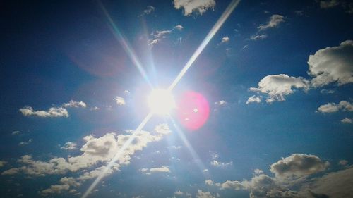 Low angle view of vapor trail in sky