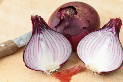 Close-up of chopped vegetables on cutting board