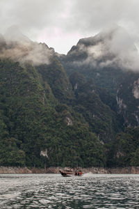 Beautiful nature at cheow lan lake, ratchaprapha dam, khao sok national park in thailand