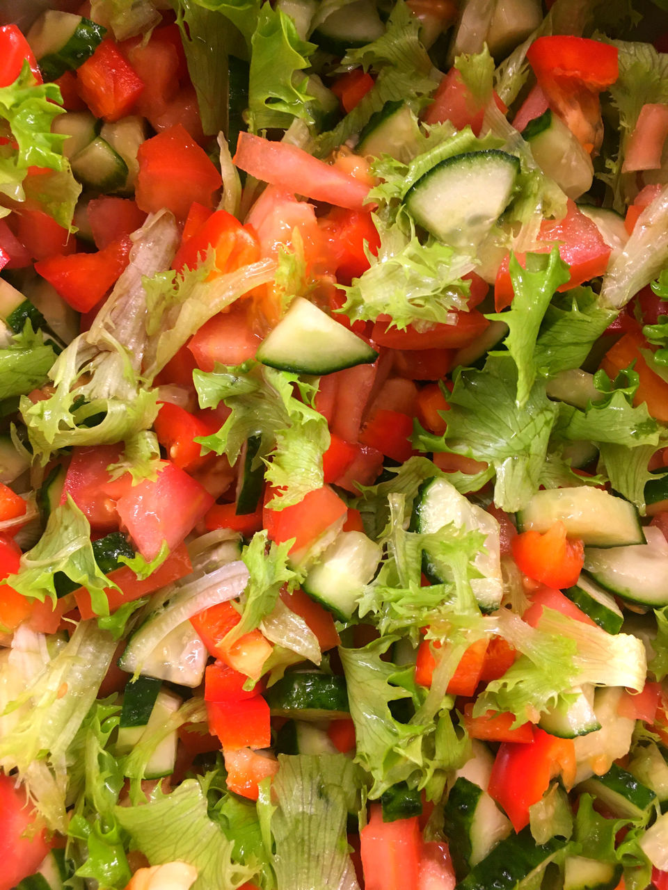 FULL FRAME SHOT OF CHOPPED FRUITS