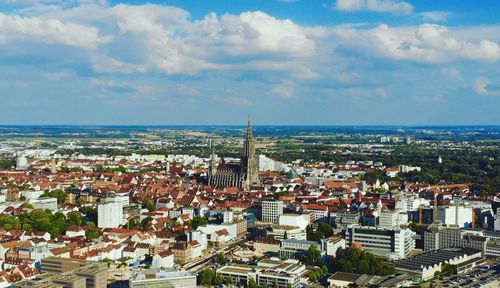 Ulmer cityporträt mit höchstem kirchturm der welt