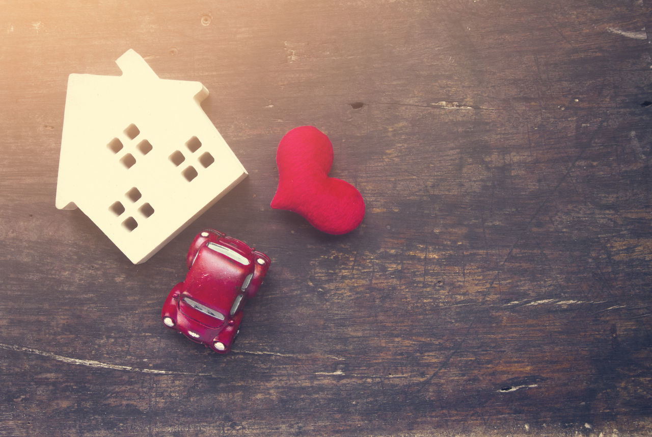 HIGH ANGLE VIEW OF HEART SHAPE MADE ON TABLE