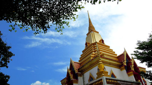 Low angle view of old pagoda against sky