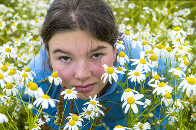 Close-up portrait of young woman