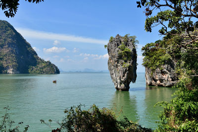 Scenic view of james bond island