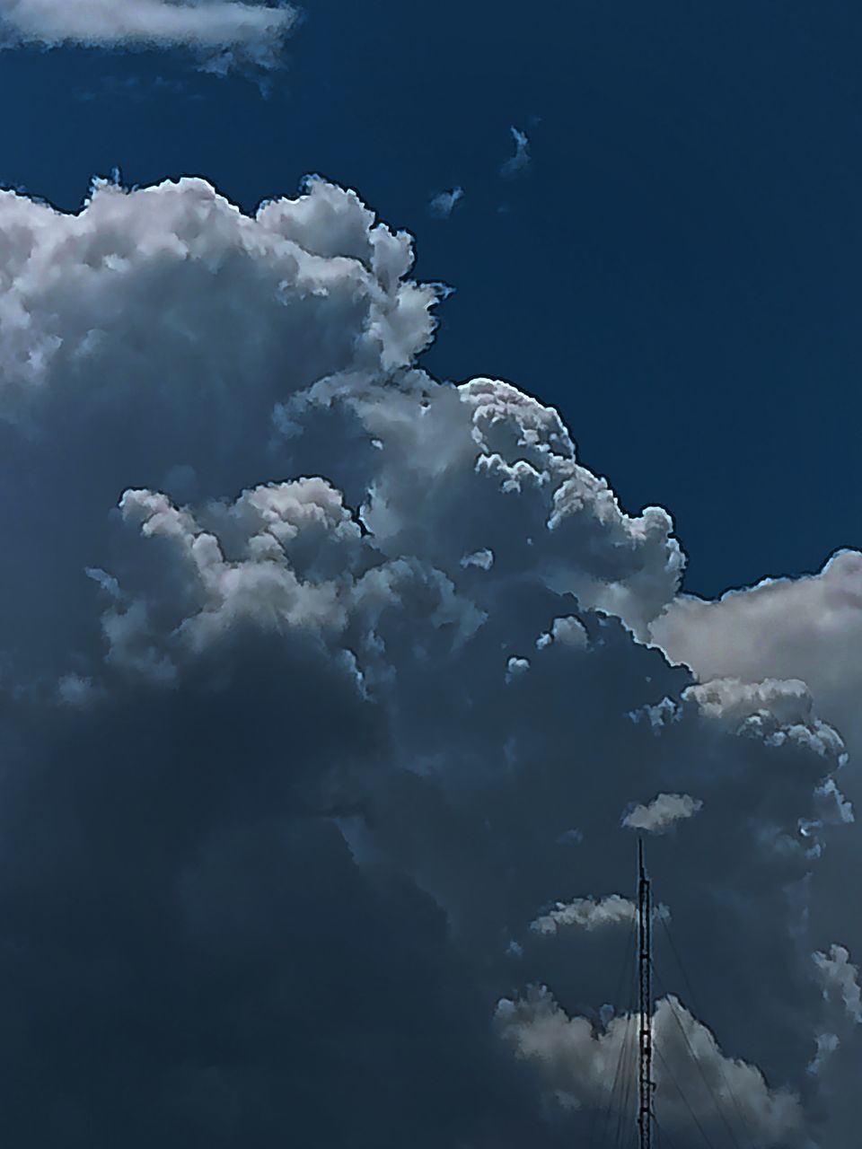 sky, cloud, beauty in nature, nature, environment, scenics - nature, no people, blue, outdoors, tranquility, cloudscape, landscape, idyllic, dramatic sky, day, sunlight, tranquil scene, travel, cold temperature