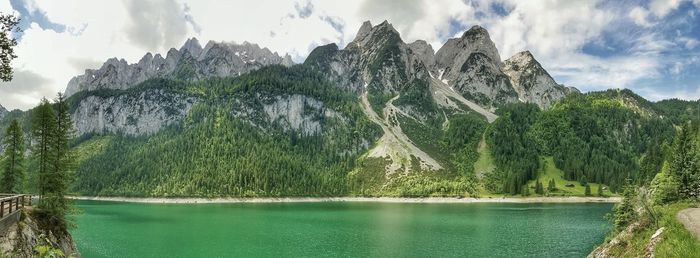 Panoramic view of lake and mountains against sky