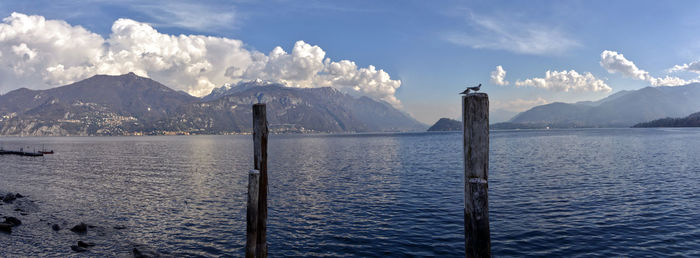 Panoramic view of lake and mountains against sky