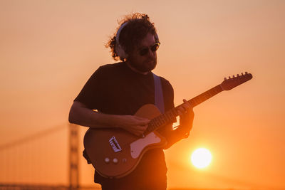 Man playing guitar