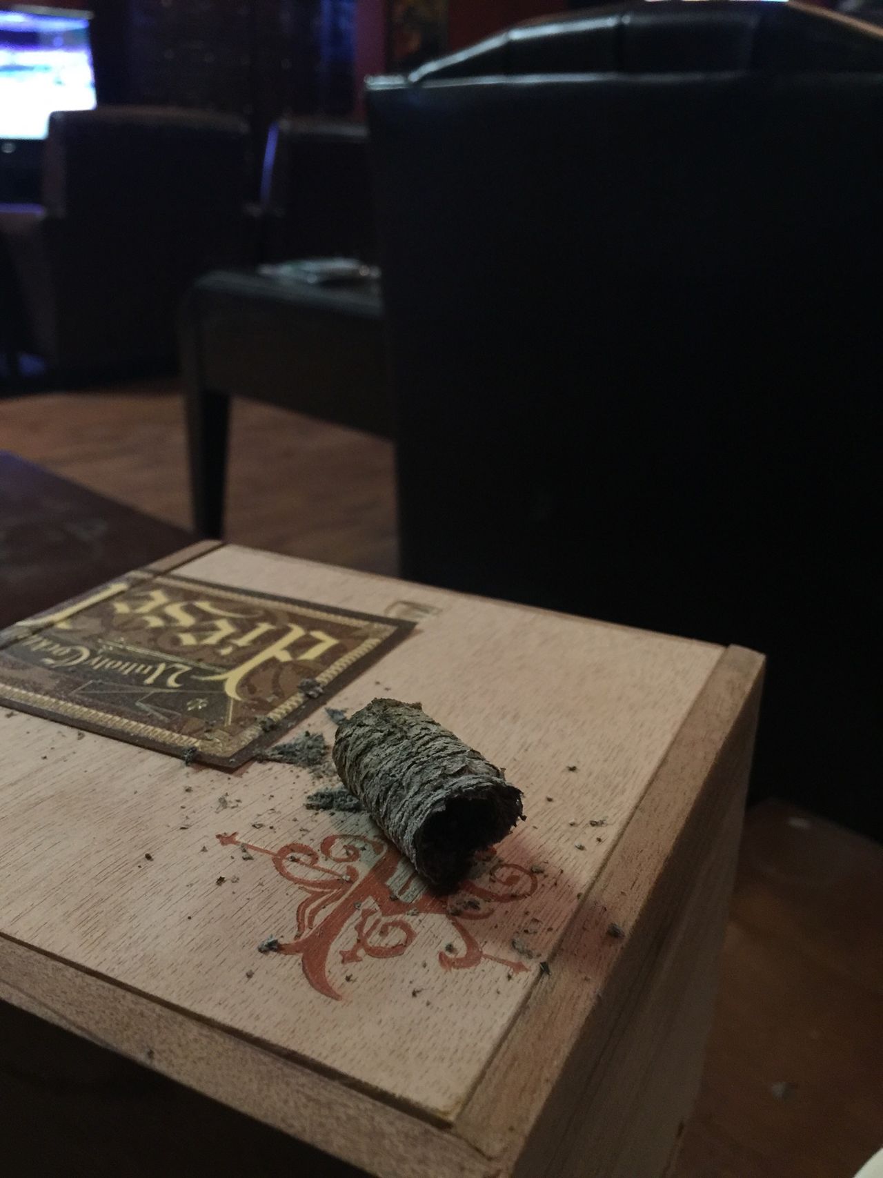 Cigar ash stand fail