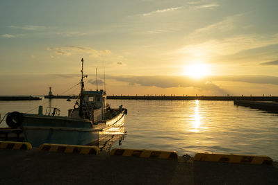 Scenic view of sea against sky during sunrise