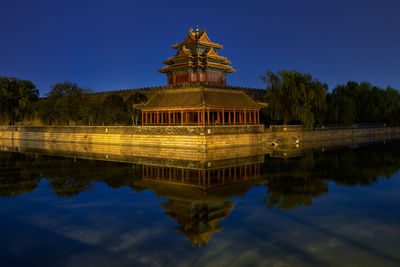 Reflection of building in lake