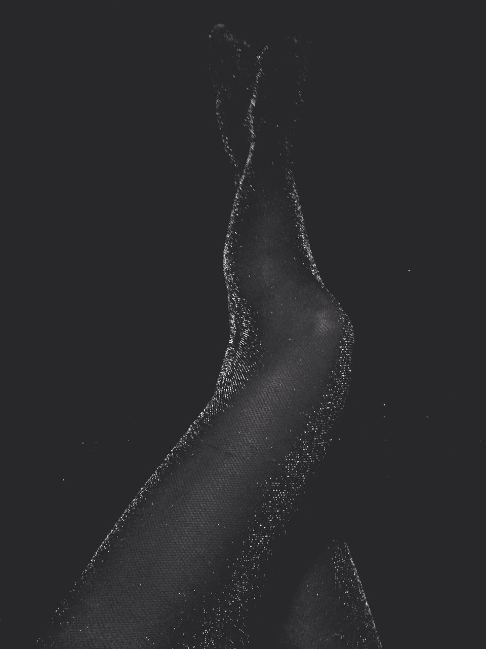 black background, studio shot, close-up, copy space, drop, water, indoors, part of, wet, motion, pattern, black color, night, natural pattern, dark, detail, person