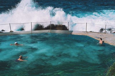 Waves splashing in sea