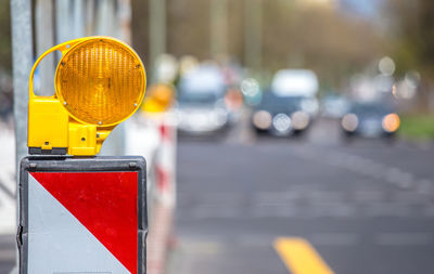 A construction site hinders road traffic