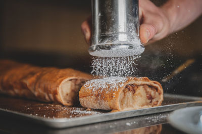 A good apple pie should only be made from organically farmed apples, raisins with powdered sugar