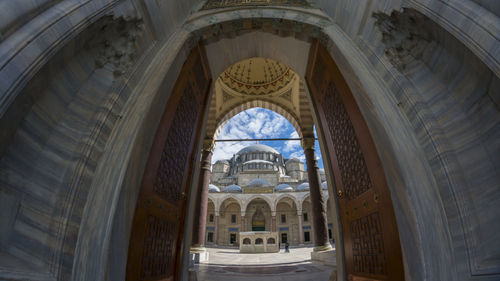 Entrance to courtyard of suleymaniye camii mosque in istanbul.