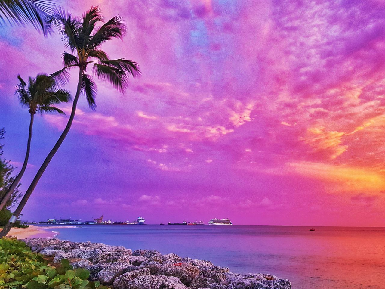 SCENIC VIEW OF SEA AGAINST SUNSET SKY