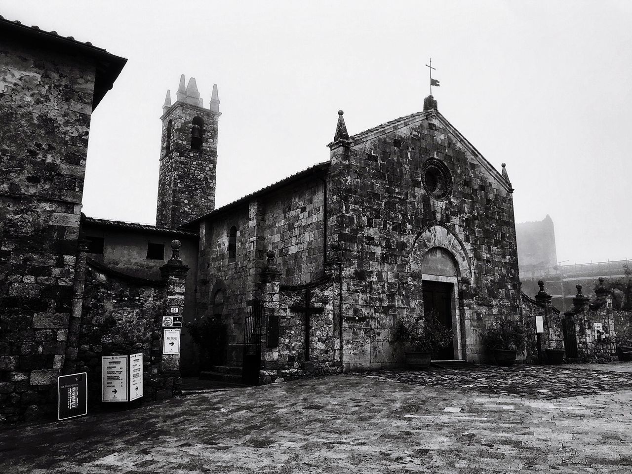 built structure, architecture, building exterior, building, sky, religion, place of worship, history, old, the past, clear sky, belief, no people, spirituality, nature, day, wall, outdoors, stone wall