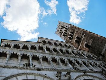 Low angle view of old ruins against clear sky