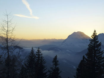 Winter hiking tour to pleisenspitze mountain, tyrol, austria