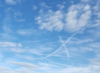 Low angle view of vapor trail in sky