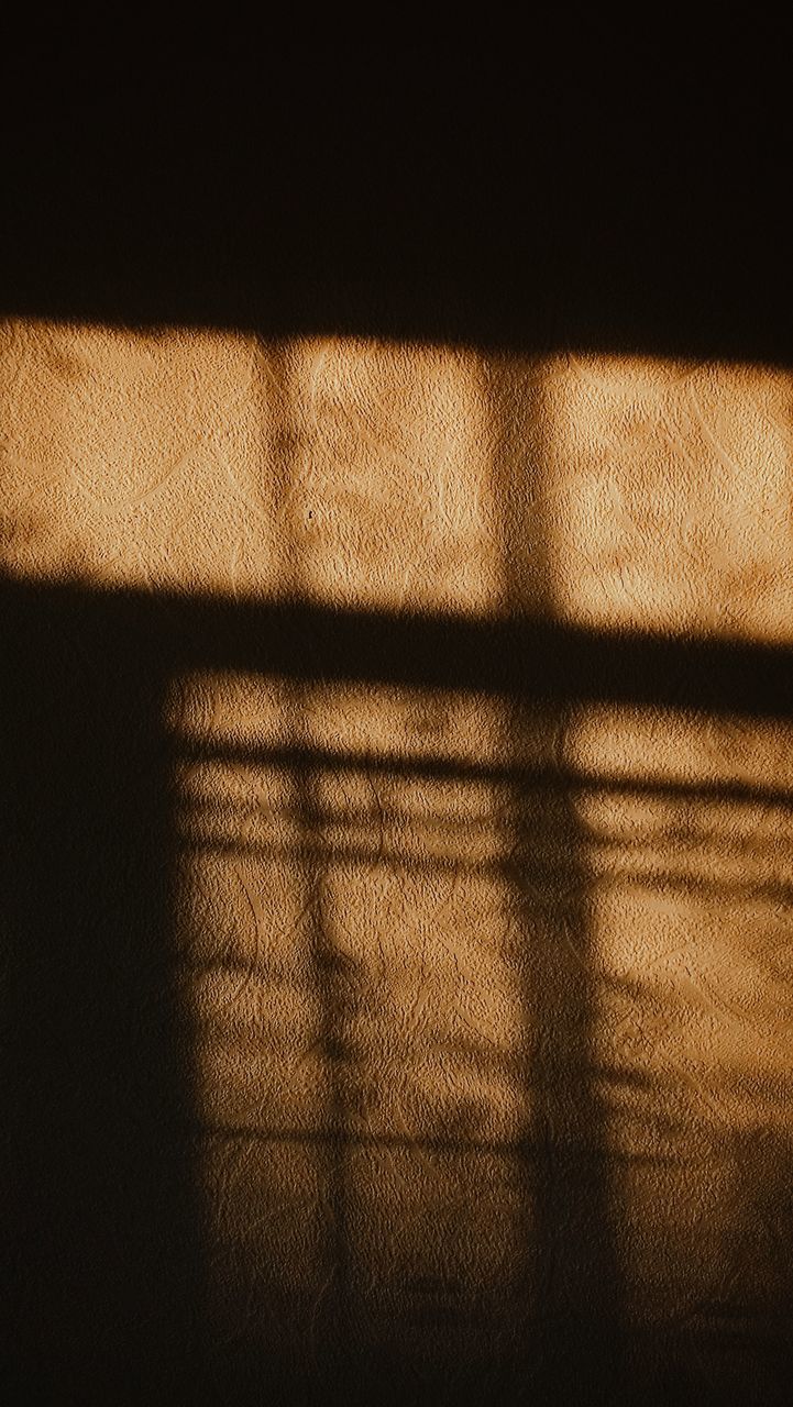 light, darkness, shadow, pattern, no people, textured, black, backgrounds, brown, indoors, close-up, reflection, full frame, sunlight, line, yellow, nature, textile, dark, wood