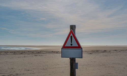 Because of the corona crisis, few people are on the beach of st. peter ordingen