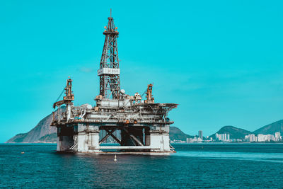 Offshore exploration platform for the oil industry in guanabara bay, rio de janeiro, brazil