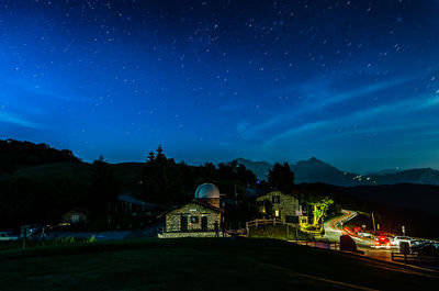 Startrail over an astronomical observatory, in the city of sormano.tif