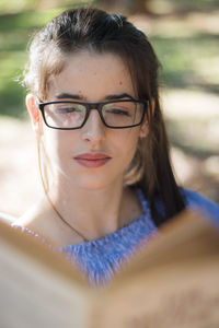 Close-up portrait of young woman