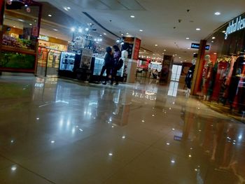 shopping mall