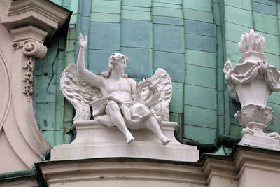 Statue against clear sky