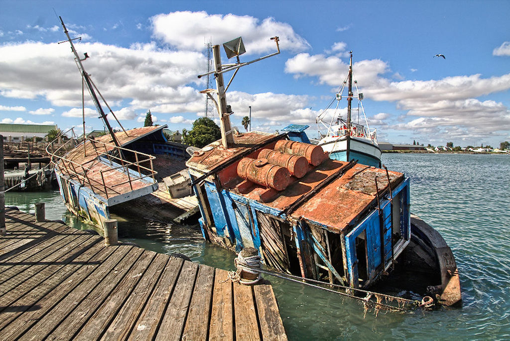 NAUTICAL VESSEL IN WATER