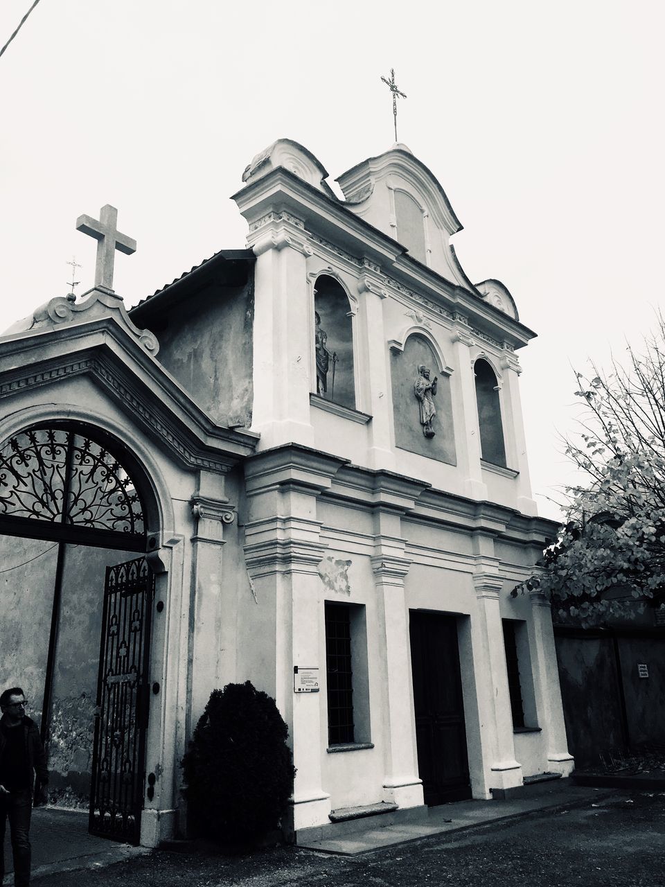 LOW ANGLE VIEW OF CHURCH AGAINST SKY