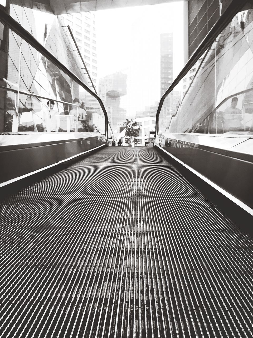 transportation, railroad track, the way forward, architecture, built structure, diminishing perspective, building exterior, vanishing point, rail transportation, metal, day, empty, railing, city, pattern, auto post production filter, outdoors, no people, long, railway track