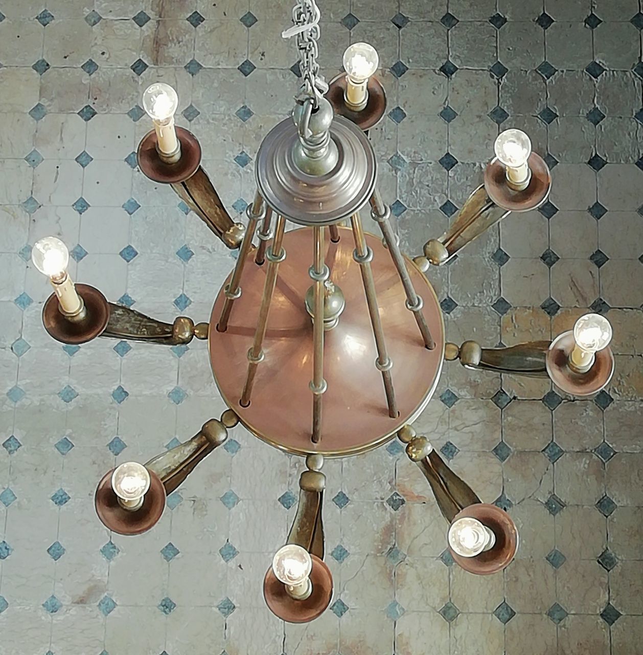 HIGH ANGLE VIEW OF CHANDELIER