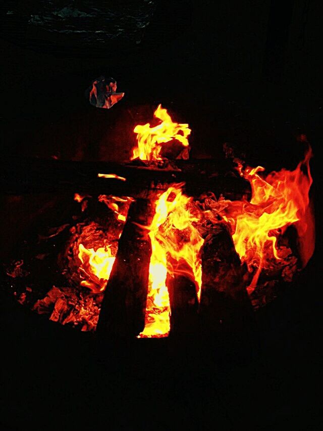 burning, flame, fire - natural phenomenon, heat - temperature, bonfire, night, firewood, glowing, campfire, fire, heat, orange color, motion, wood - material, yellow, close-up, illuminated, dark, fireplace, light - natural phenomenon