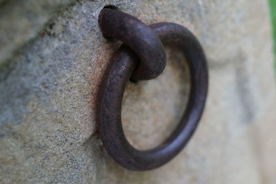 Close-up of rusty chain